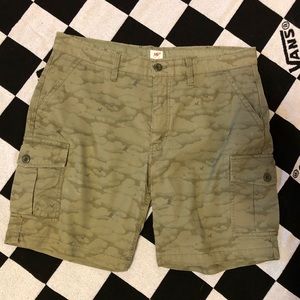 UNIQLO 8” shorts